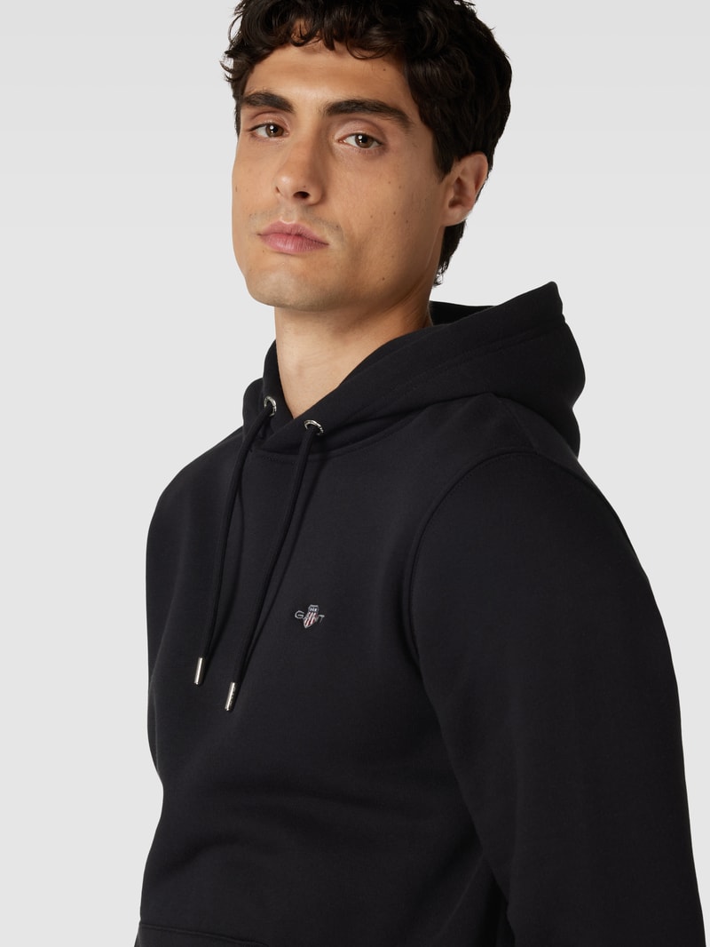 Hoodie mit Label-Stitching Modell 'SHIELD' in schwarz