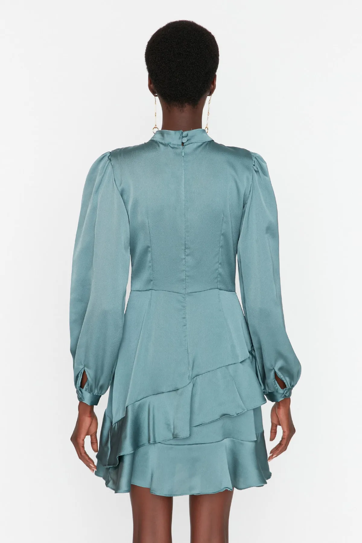 Trendyol Collection  Grünes Minikleid aus gewebtem Satin TWOAW21EL1891