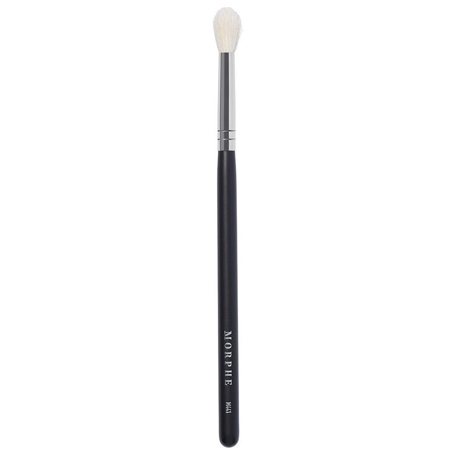 M441 - Pro Firm Blending Crease Brush