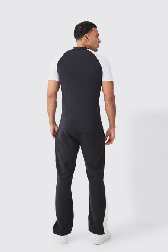 Muscle-Fit Man Signature Raglan T-Shirt