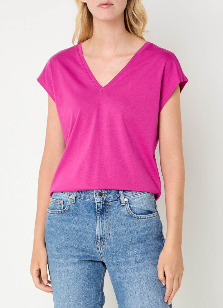 Benetton V-neck T-shirt