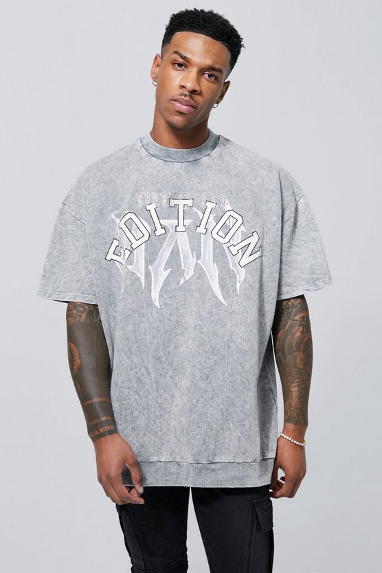 Oversize T-Shirt mit Acid-Waschung und Print