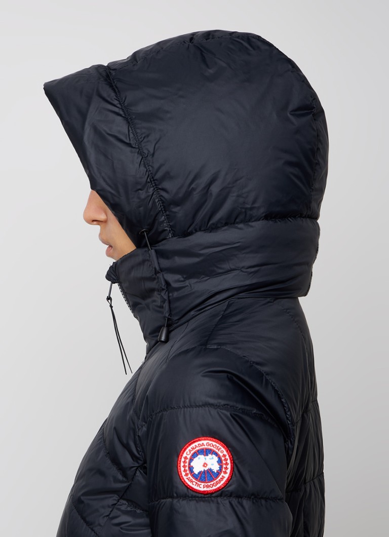 Canada Goose Abbott -toppitakki, jossa untuvatäyte ja tikkaukset taskuissa