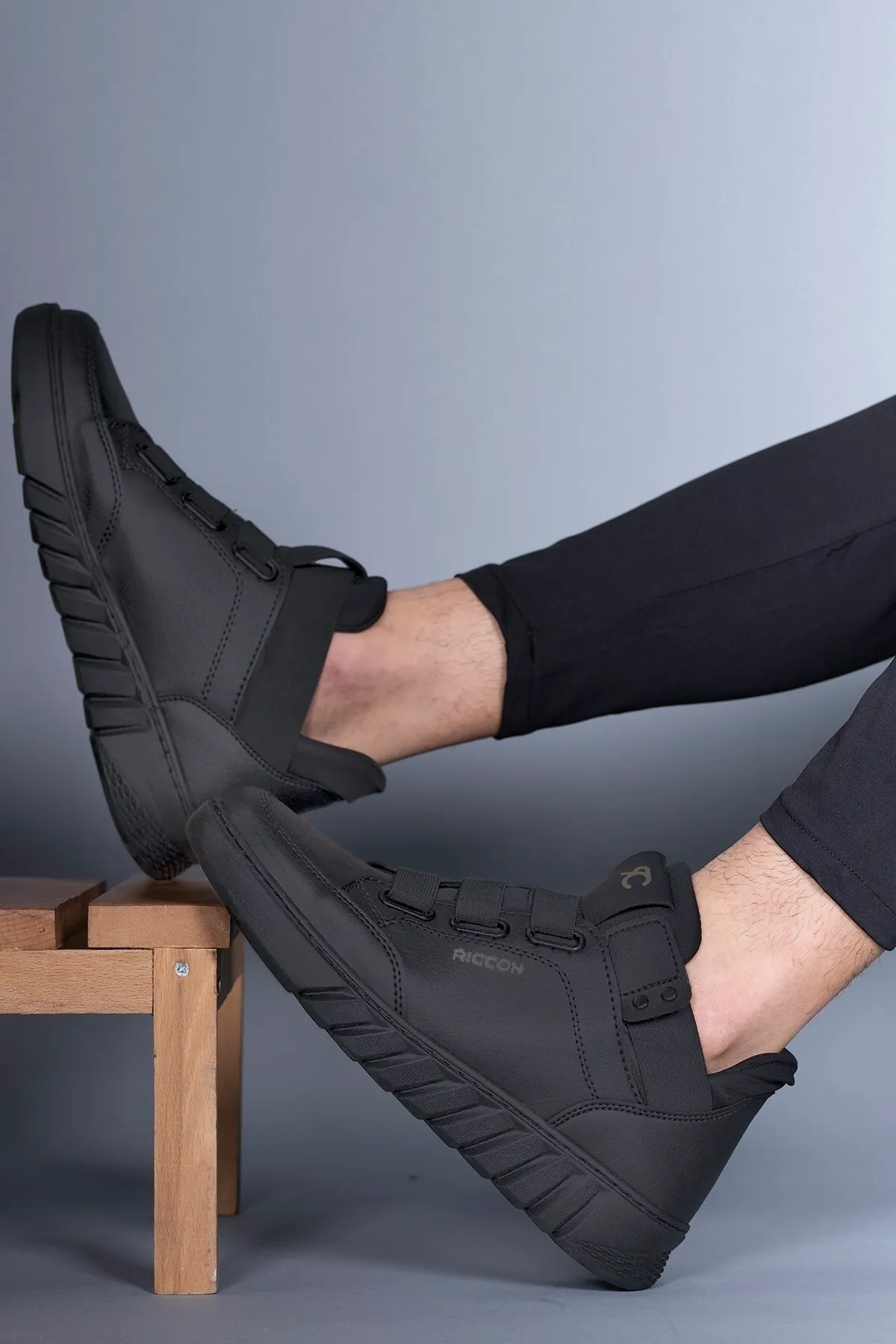 Riccon  Schwarze schwarze Unisex-Sneaker-Stiefel 0012383