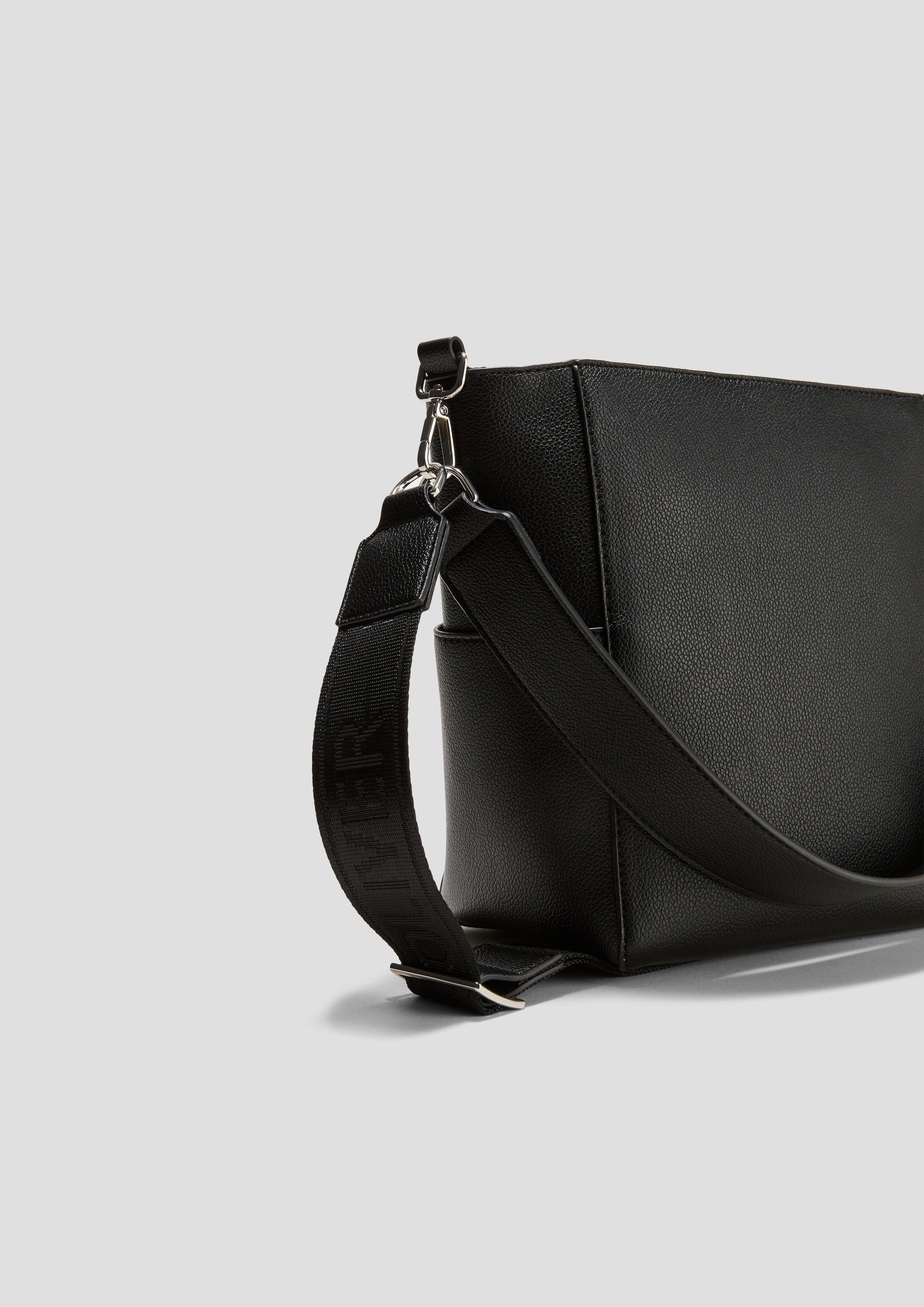Shoulder Bag mit Logo-Schultergurt  2141328-9999