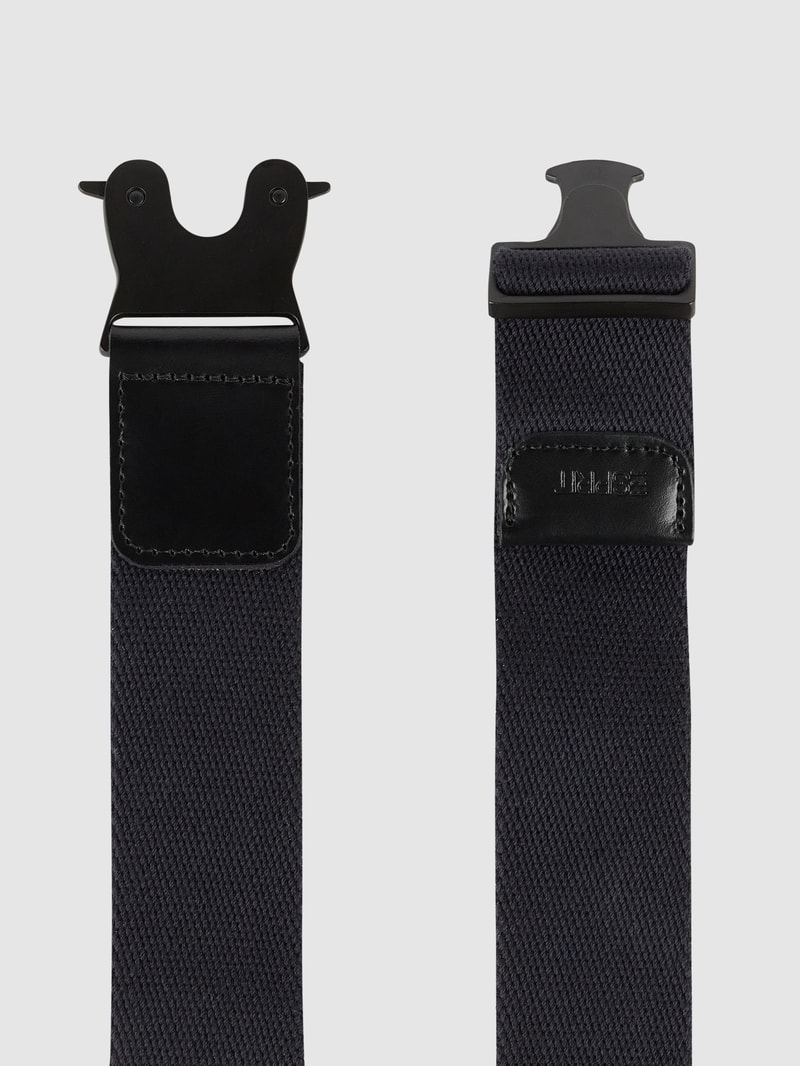 Gürtel aus Textil in dunkelblau