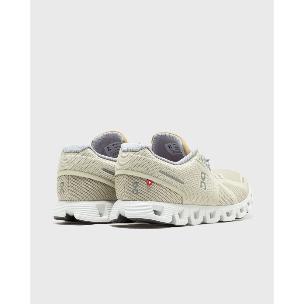 ON Cloud 5 59.98163 / braun