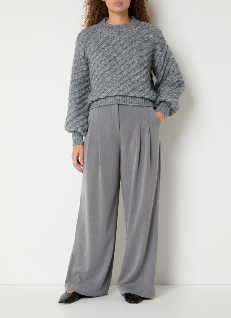 Sweter Jaycie z grubej dzianiny z bufiastymi rękawami od MSCH Copenhagen.