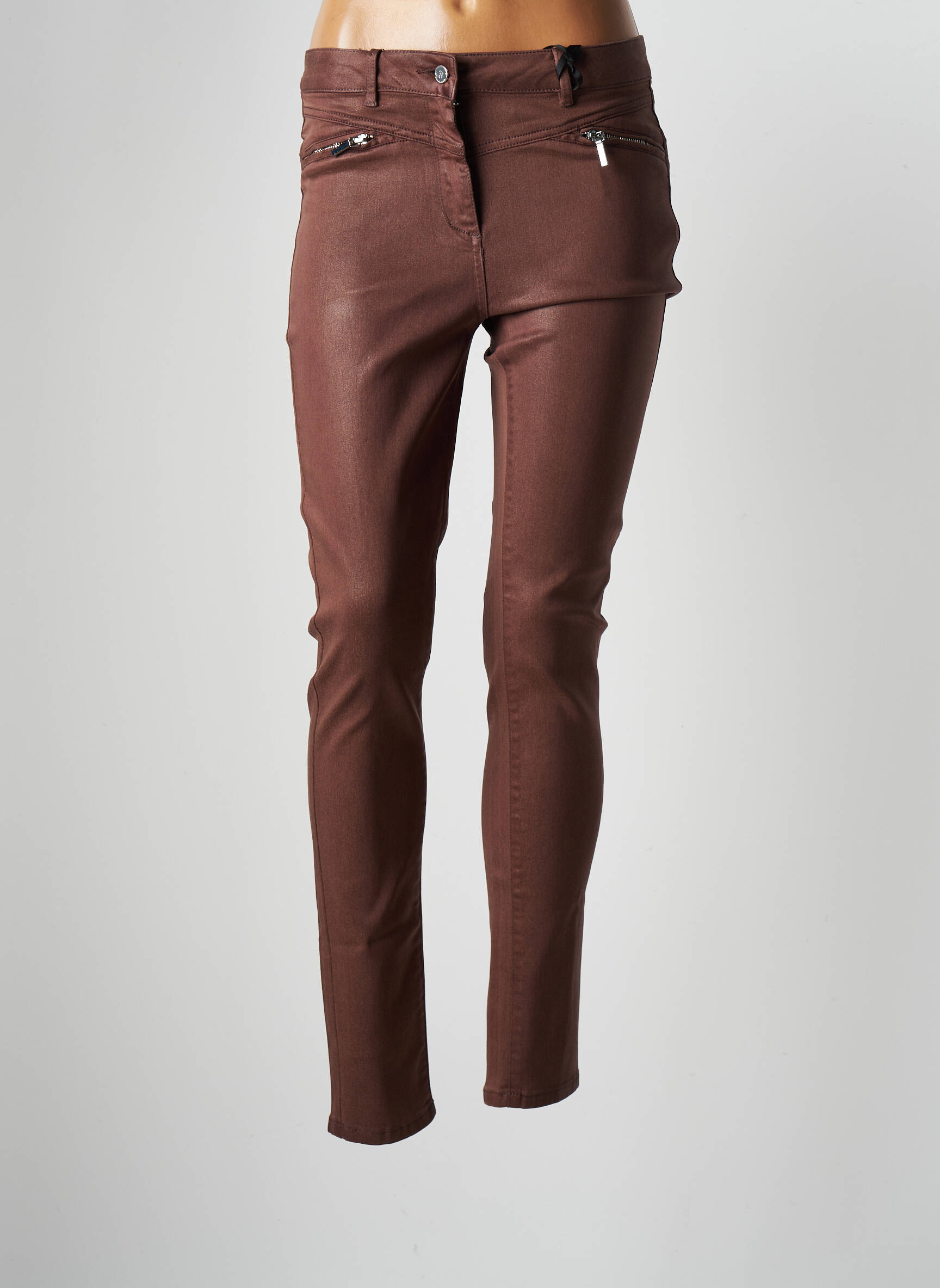 Julie Guerlande Jeans Coupe Slim Femme couleur marron