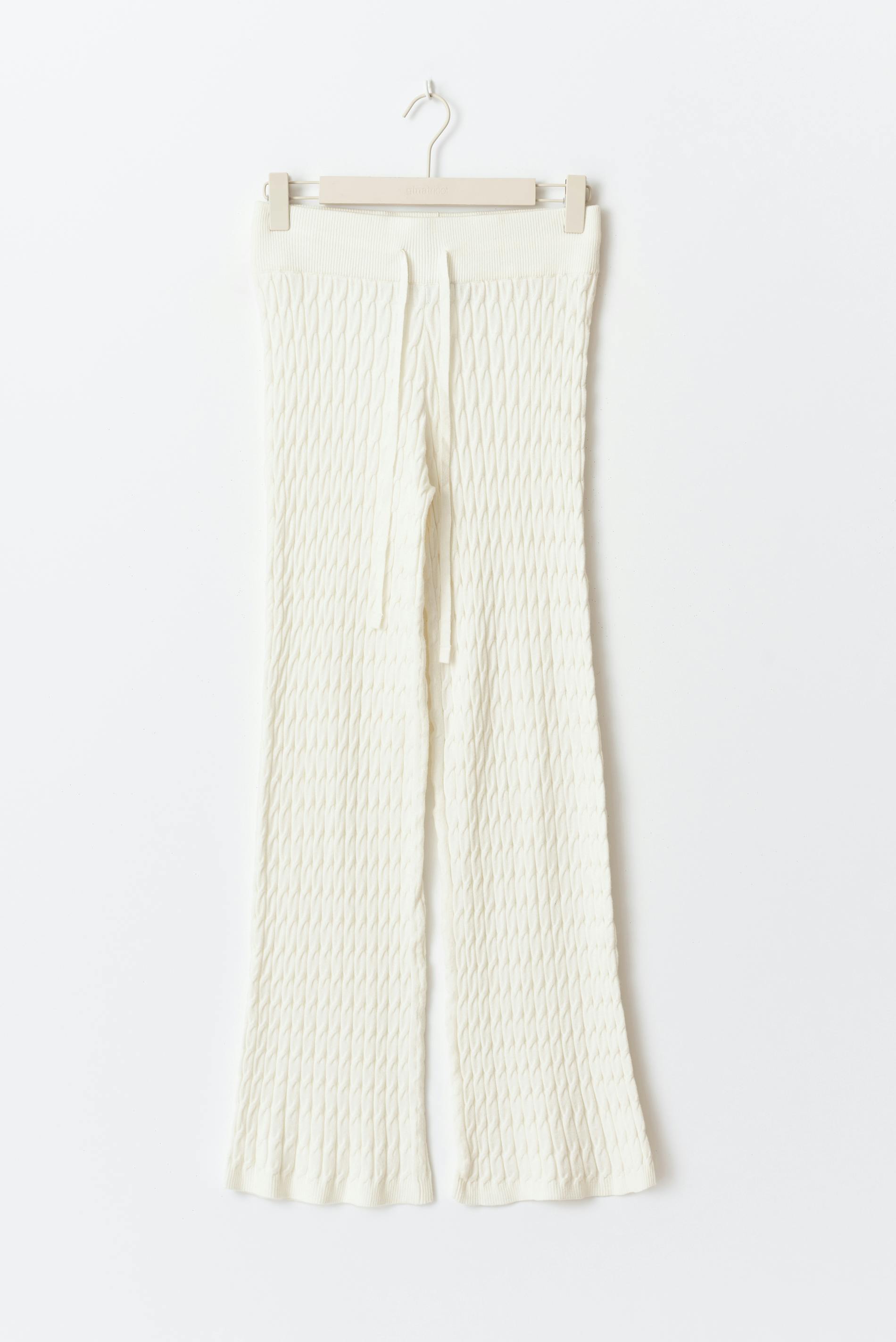 Cable knitted trousers