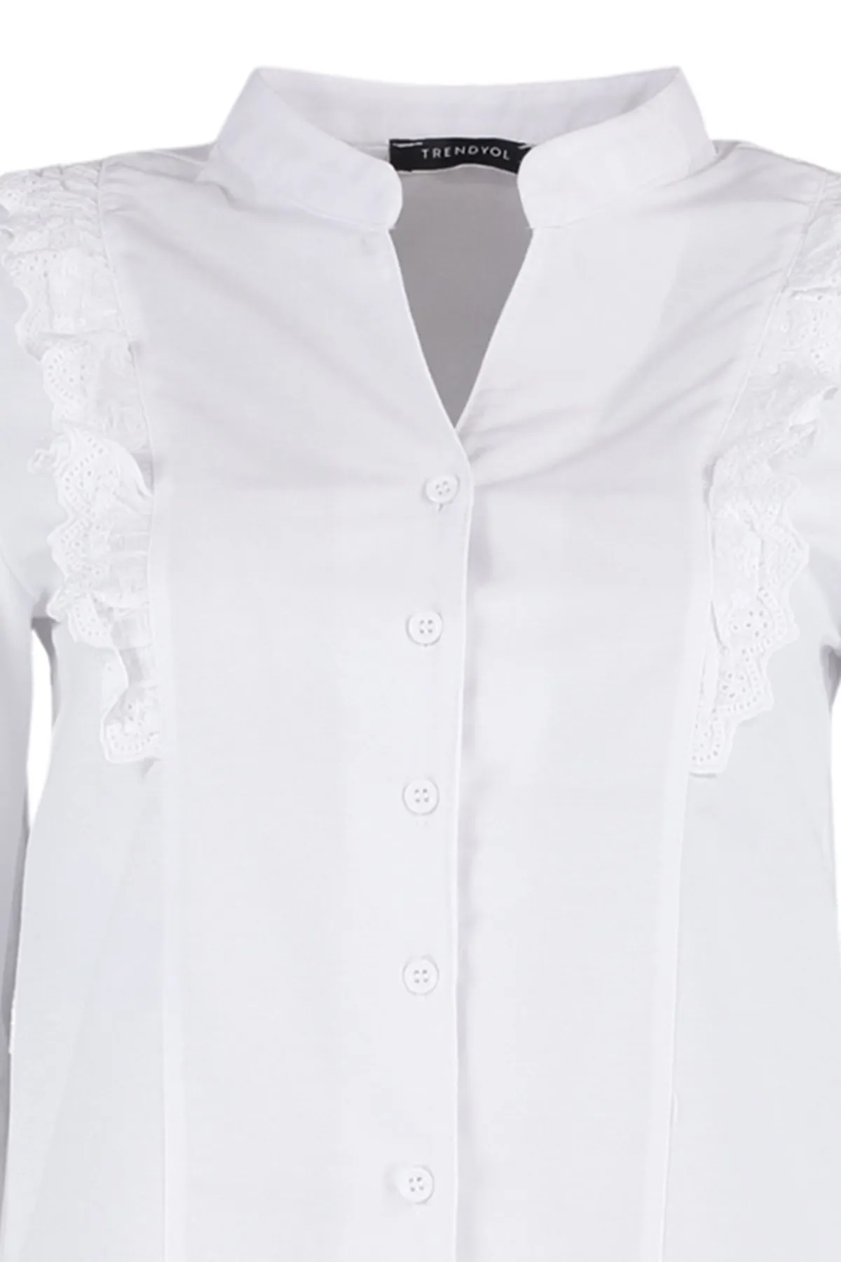 Trendyol Collection  Weißes Spitzenhemd aus Baumwolle - Regular Fit TWOSS20GO0044