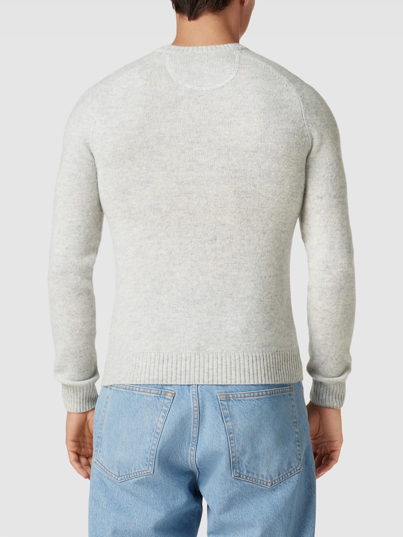 Strickpullover mit Label-Stitching in hellgrau meliert