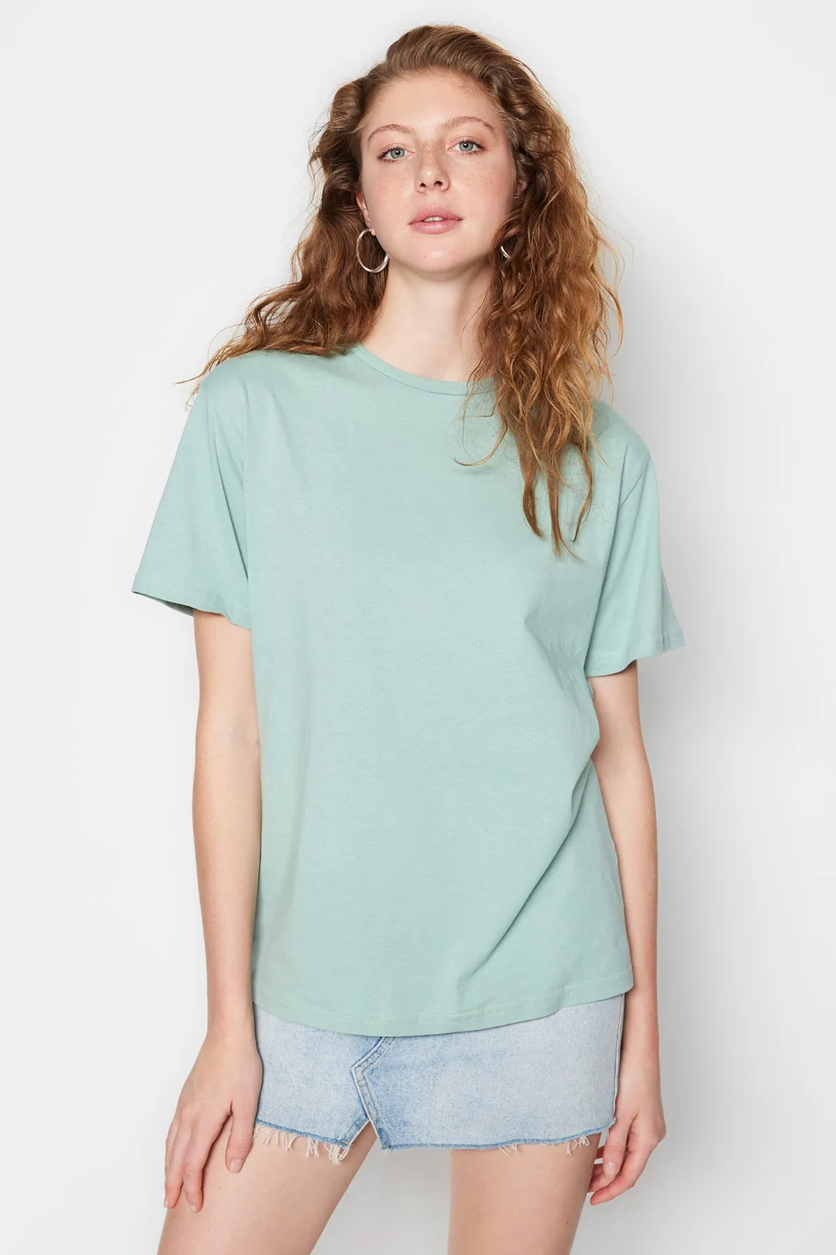 Trendyol Collection  Mintfarbenes, übergroßes/weites Strick-T-Shirt mit Rundhalsausschnitt aus 100 % Baumwolle TWOSS20TS0134