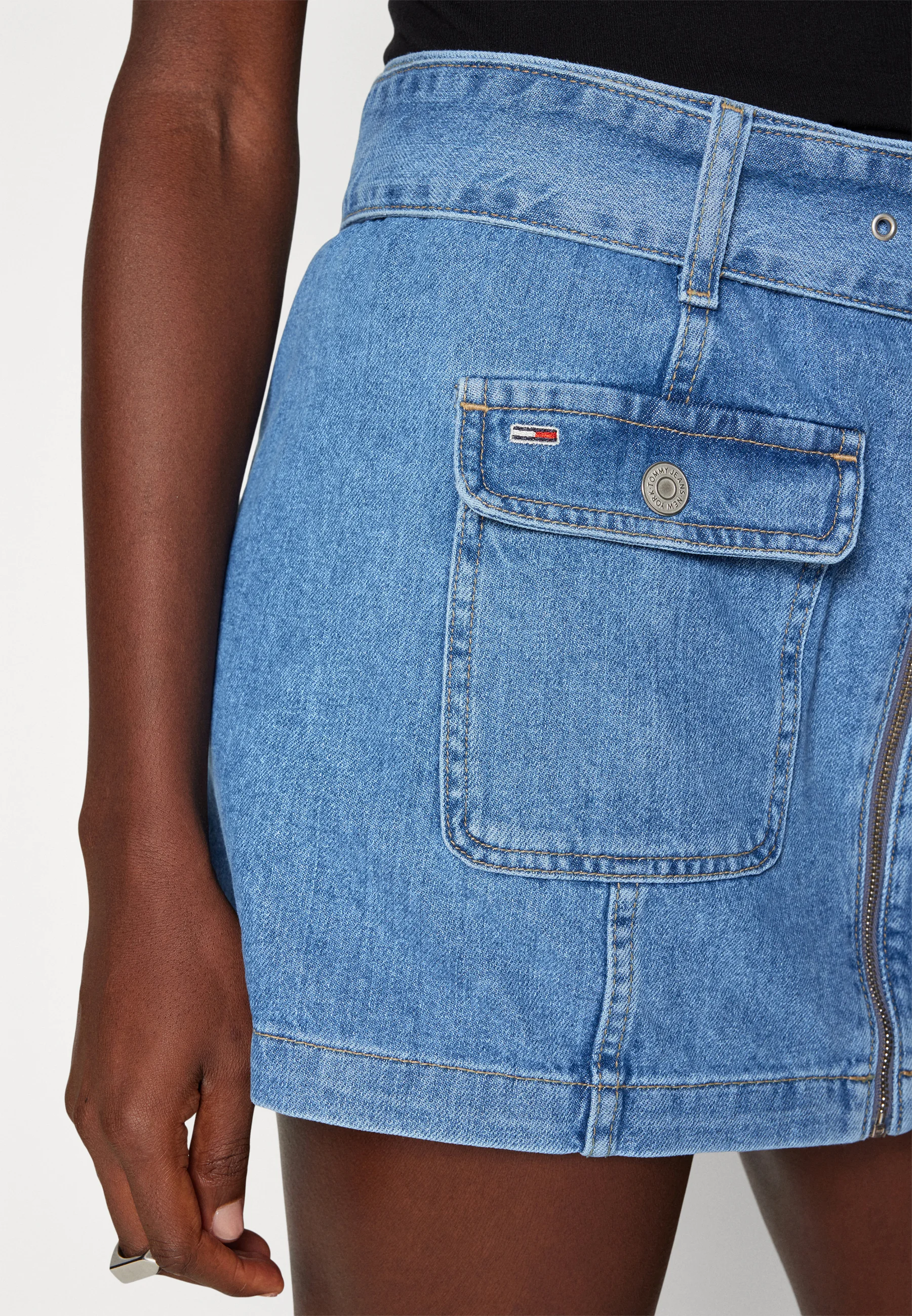 Tommy Jeans FALDA CON CREMALLERA Y CINTURÓN - Minifalda