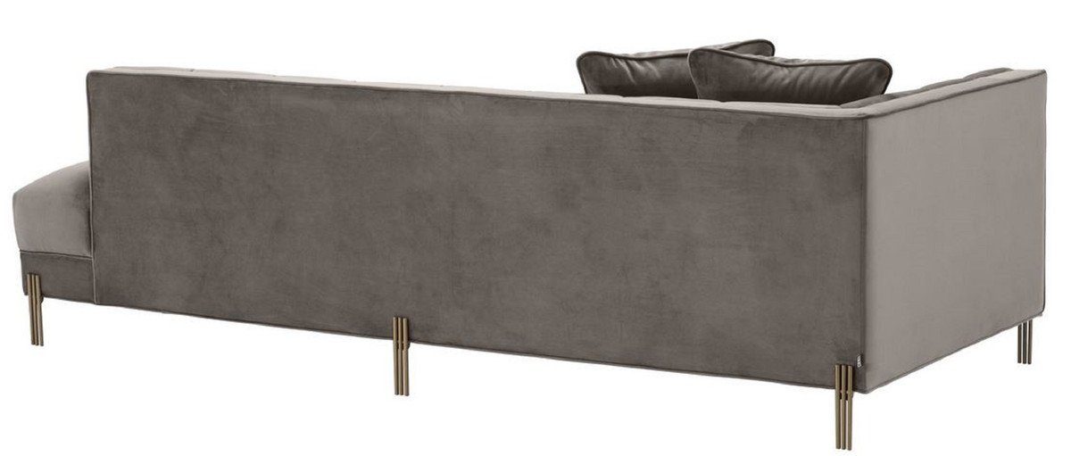 Casa Padrino Loungesofa Luxus Lounge Sofa Grau - Greige / Messingfarben 223 x 95 x H. 68 cm - Linksseitiges Wohnzimmer Sofa mit edlem Samtsoff und 2 Kissen
