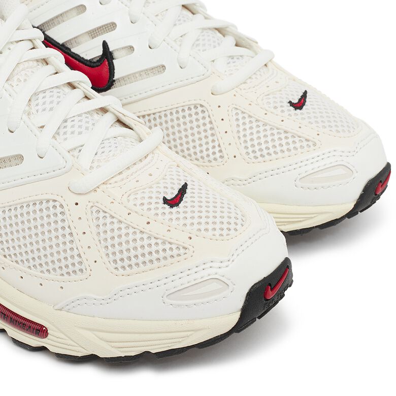 NIKE Wmns Air Pegasus 2K5 