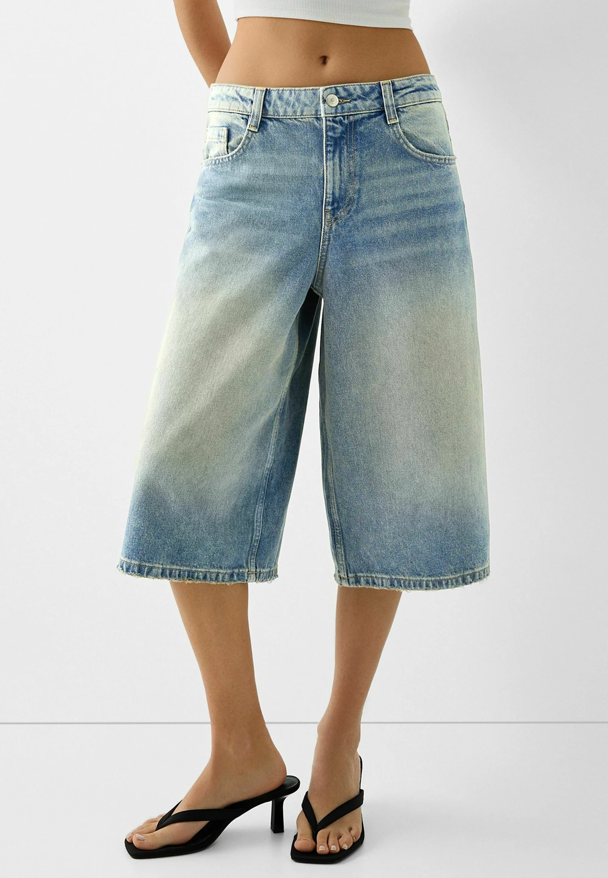 Bershka BAGGY BERMUDA - Falda vaquera