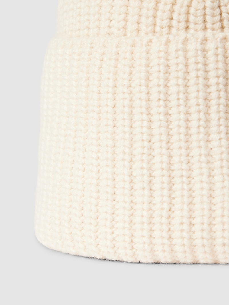 Beanie mit breitem Umschlag in ecru