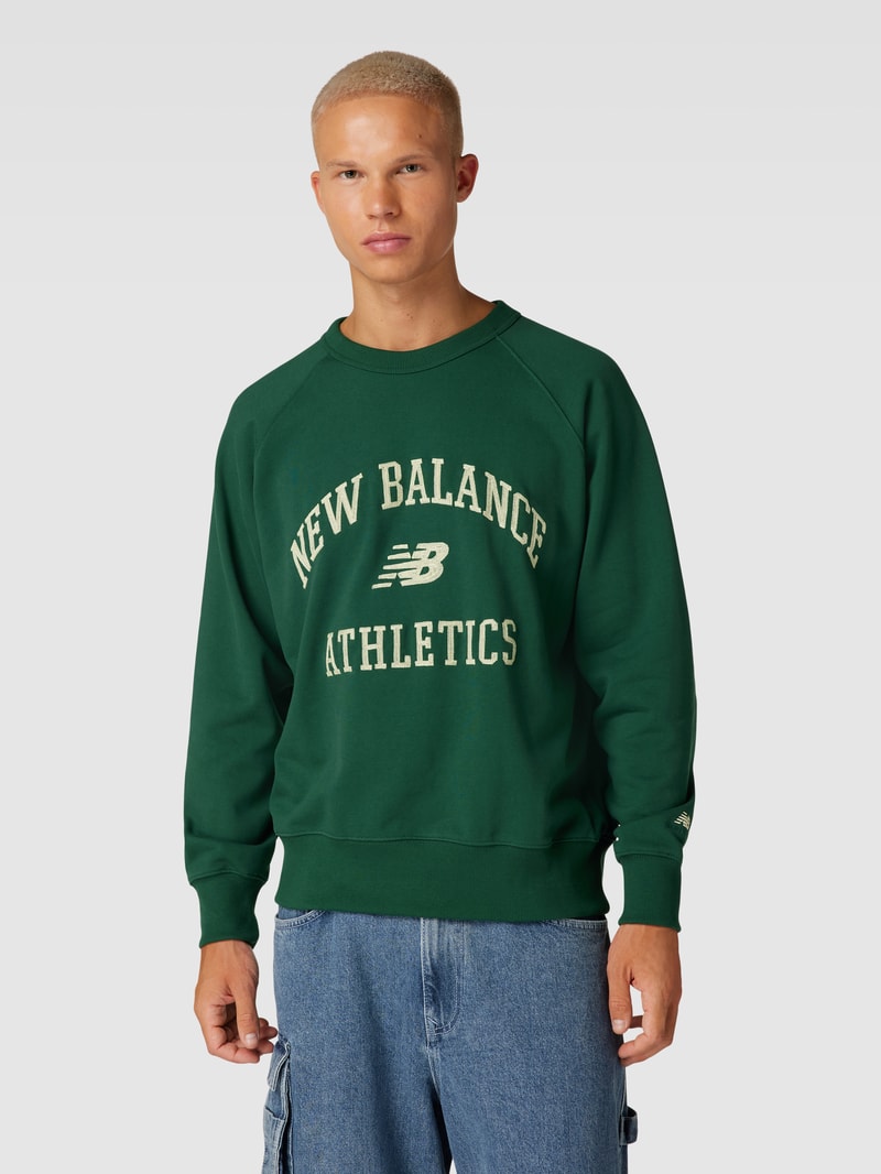 Sweatshirt mit Label-Stitching in dunkelgrün