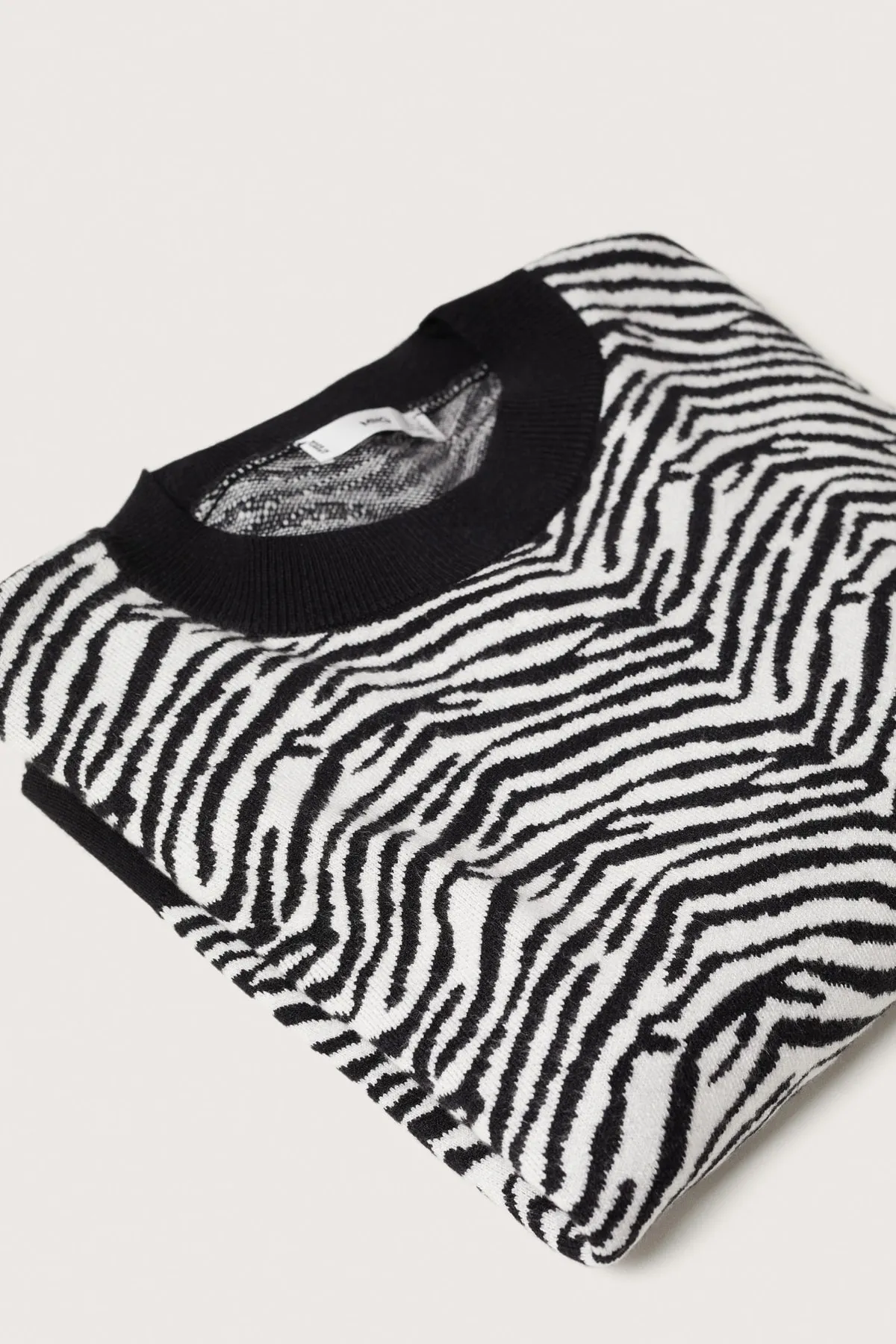 MANGO  Pullover - Schwarz - Regular Fit
