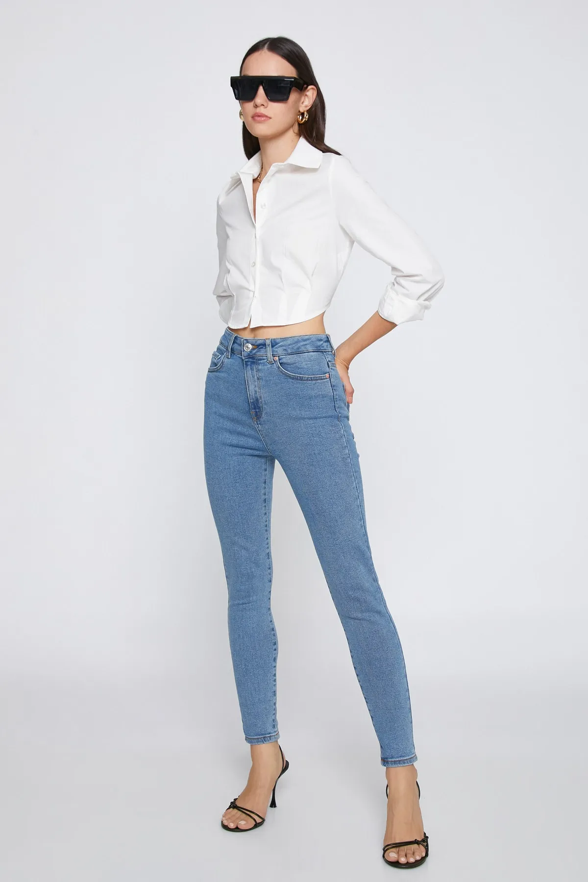 Koton  Mittlere Indigo-Jeans für Damen 3SAL40024MD