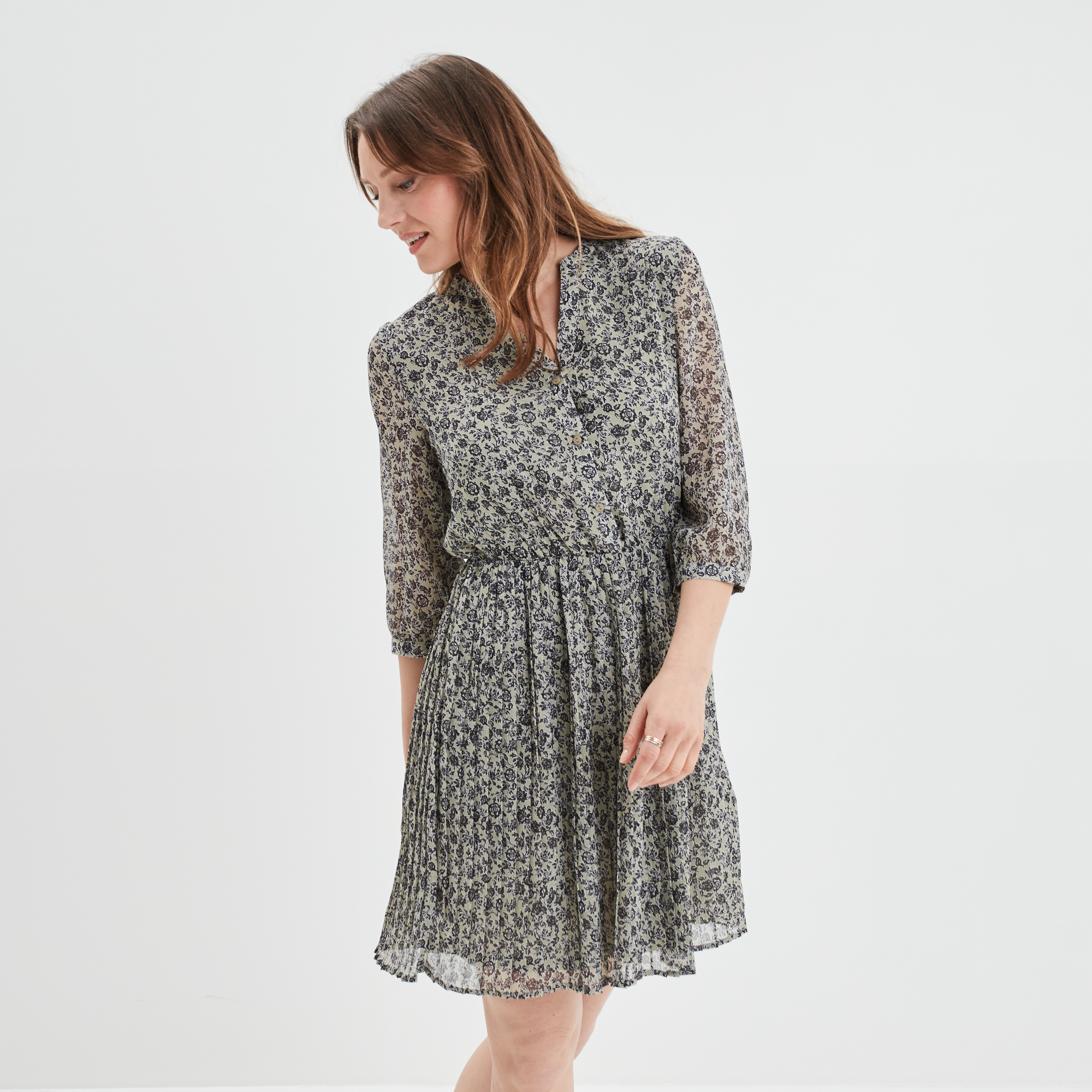 Robe évasée bas plissé manches 3 4 vert olive femme | La Halle
