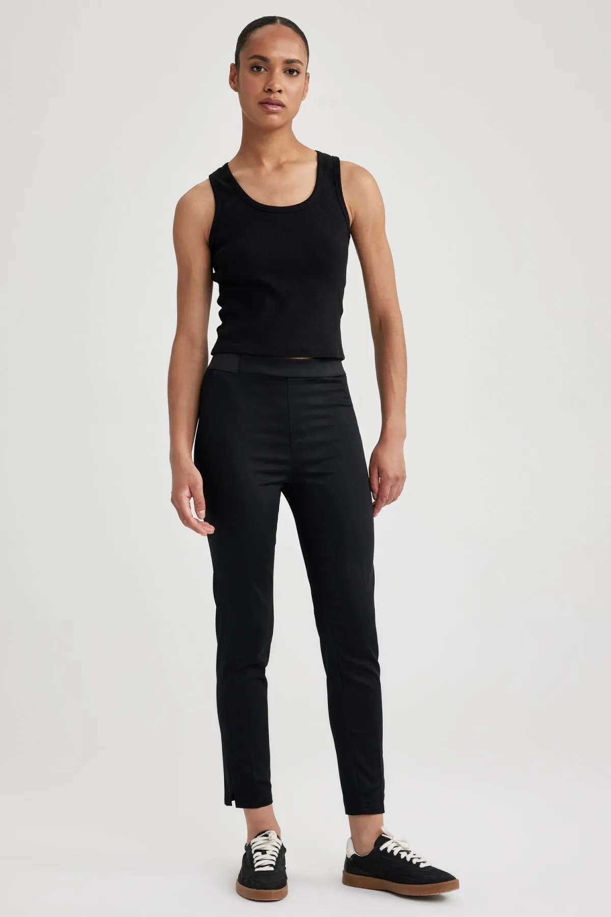 DeFacto  Valentina Sigaret Satinhose mit normaler Taille und geradem Bein J8743az23wn