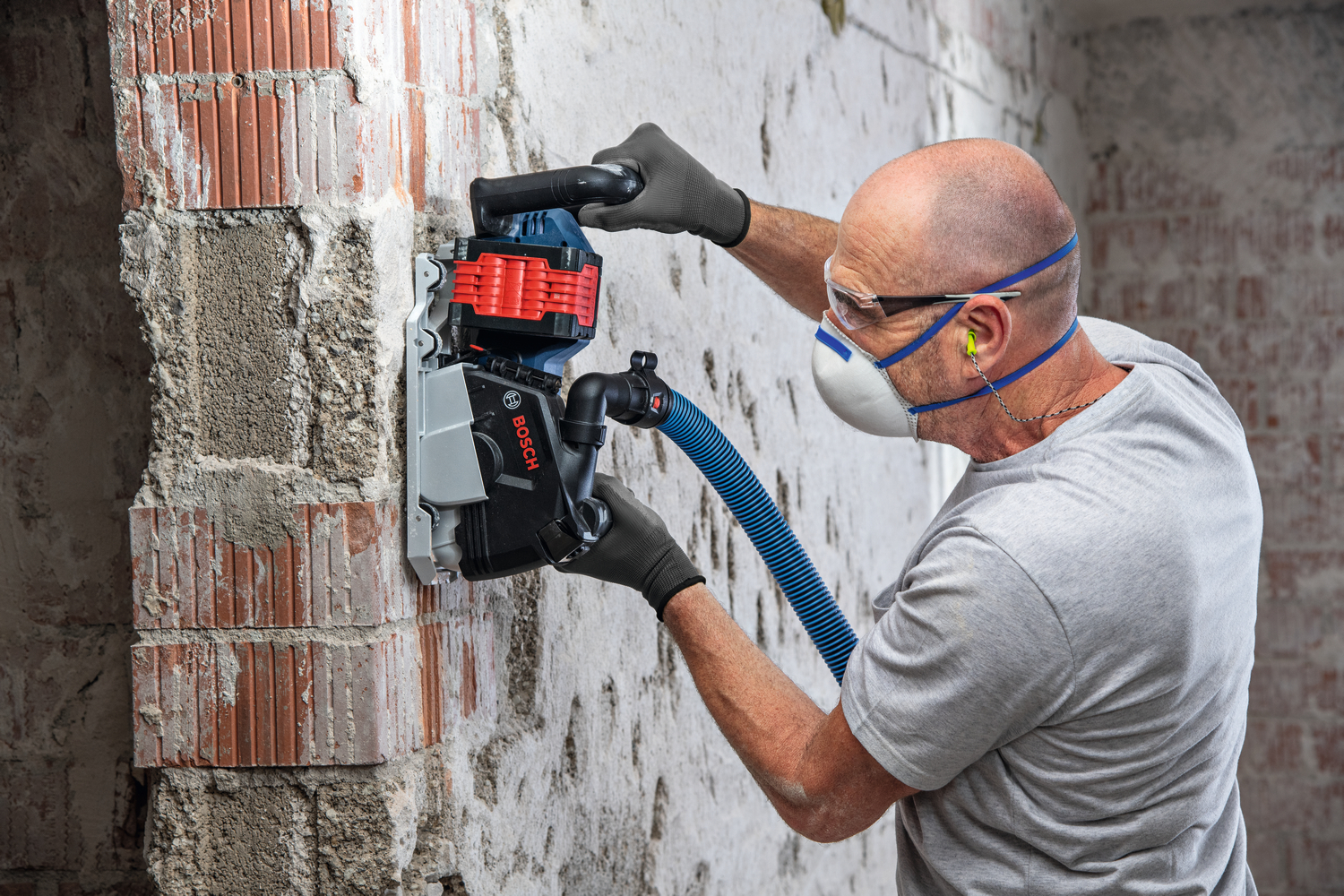 Akumulátorová nástěnná fréza Bosch Blue 06016C5000 GNF18V-40 + sada příslušenství bez baterie a nabíječky v L-Boxxu
