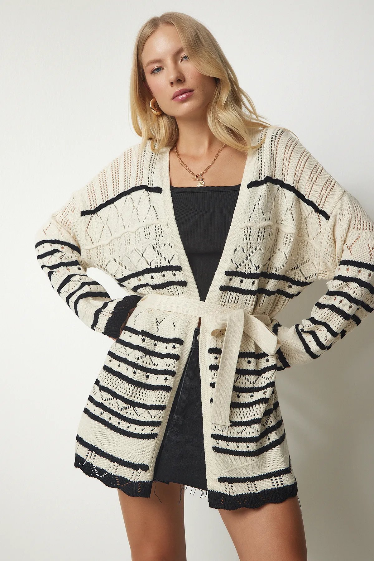 Happiness İstanbul  Strickjacke - Beige - Regular Fit