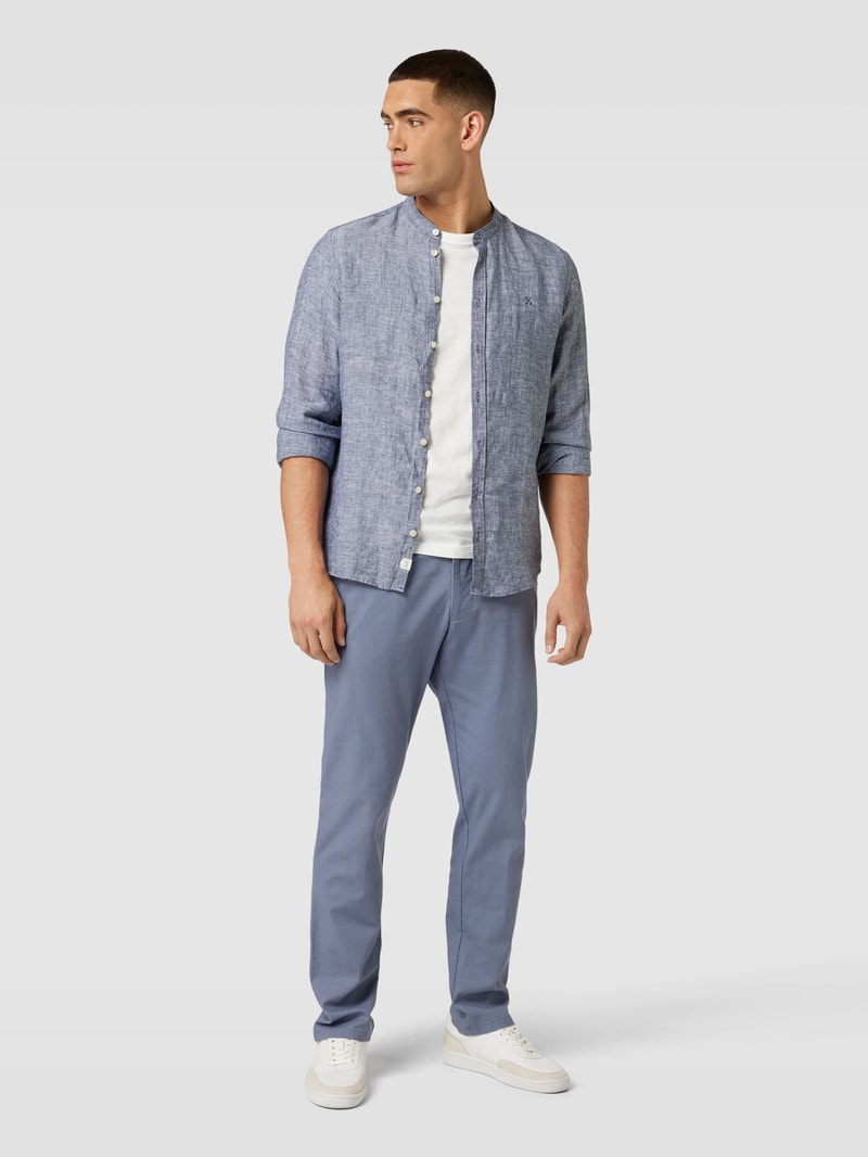 Chino mit französischen Eingrifftaschen in bleu