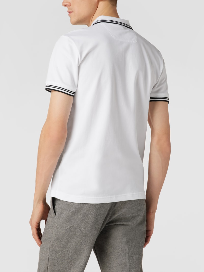 Slim Fit Poloshirt mit Kontraststreifen Modell 'Paul Curved' in weiß