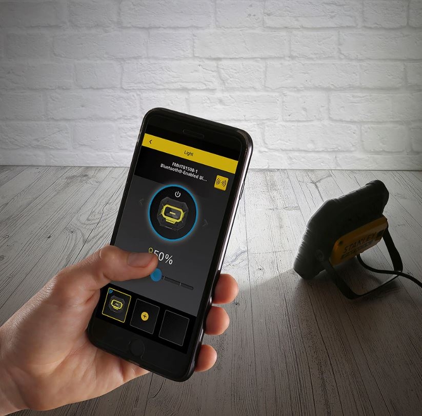 Stavební světlo Stanley FMHT81508-1 FATMAX® Bluetooth 3000LM