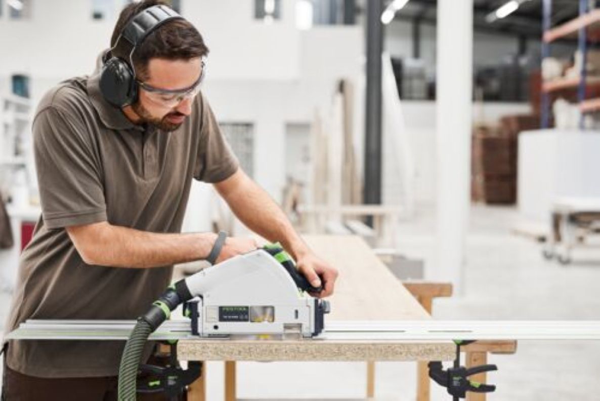Festool 577988 TSC 55 KSEB-Basic Akumulatorska potopna žaga brez baterije in polnilnika v systainerju