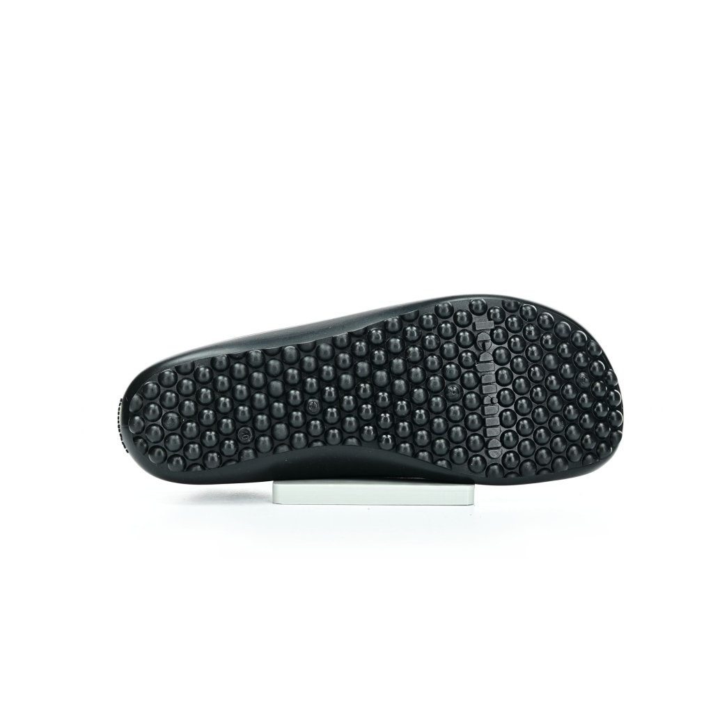 Leguano Score Black Slip On Barfußschuhe