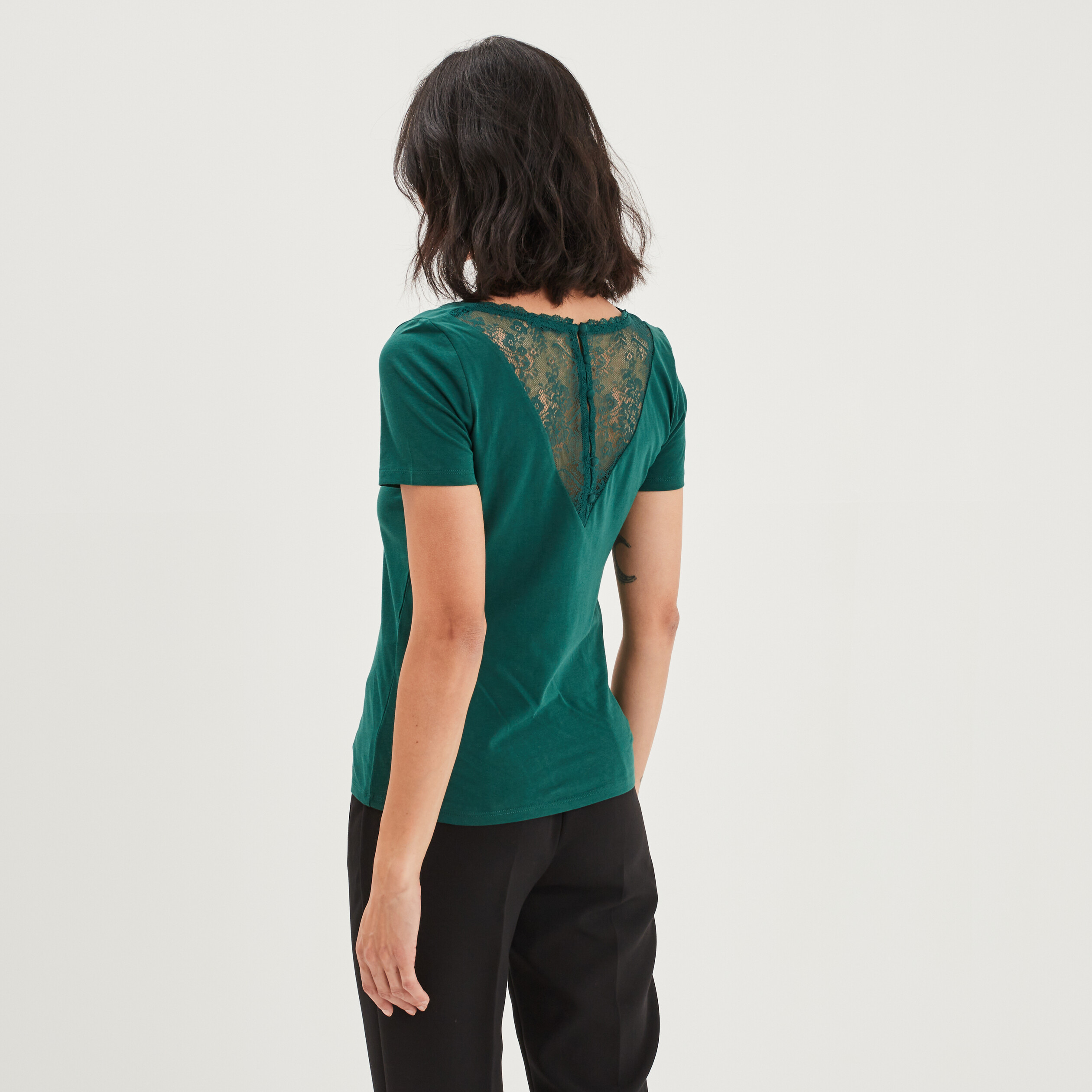 T-shirt dos dentelle boutonné col en V vert foncé femme | La Halle