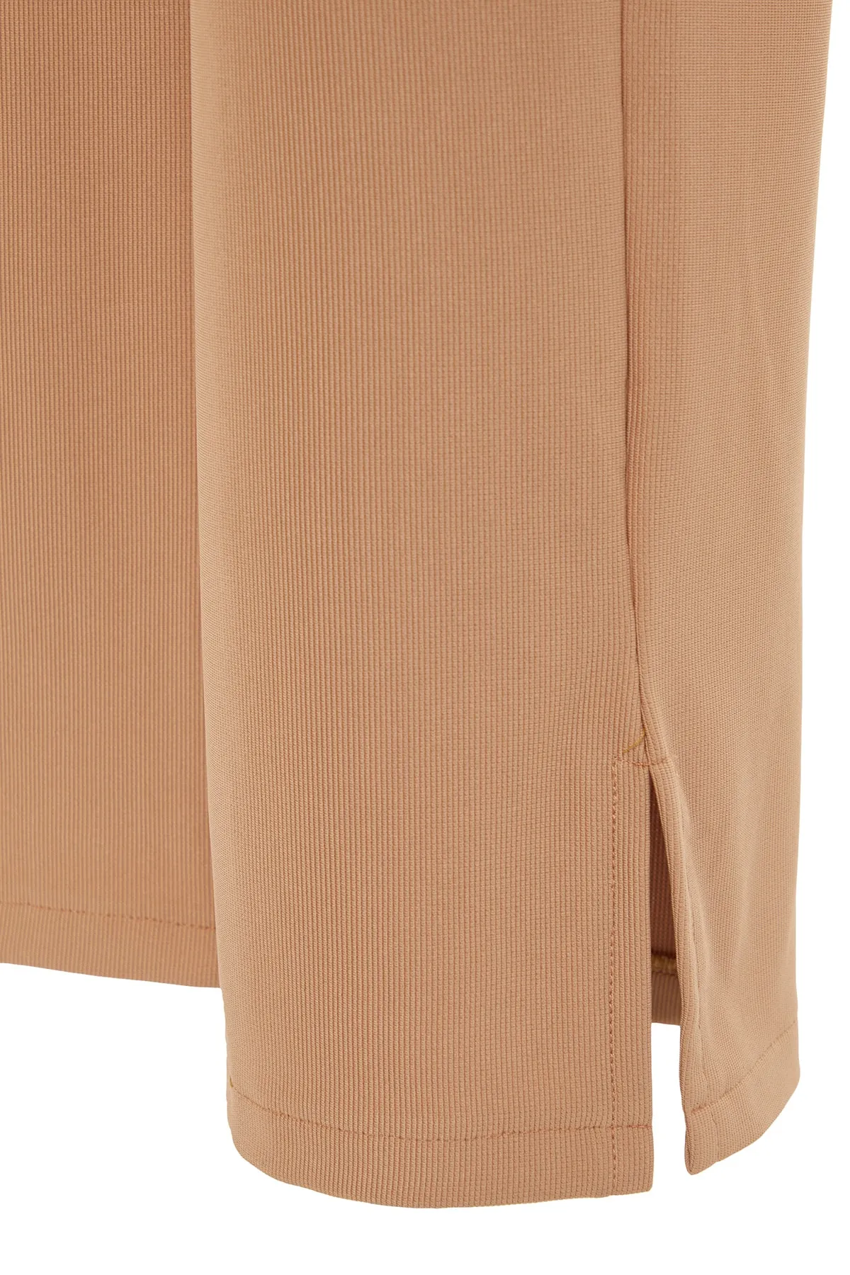 Trendyol Modest  Kamelfarbenes Strickset aus Tunika und Hose mit Rundhalsausschnitt TCTSS23US00063