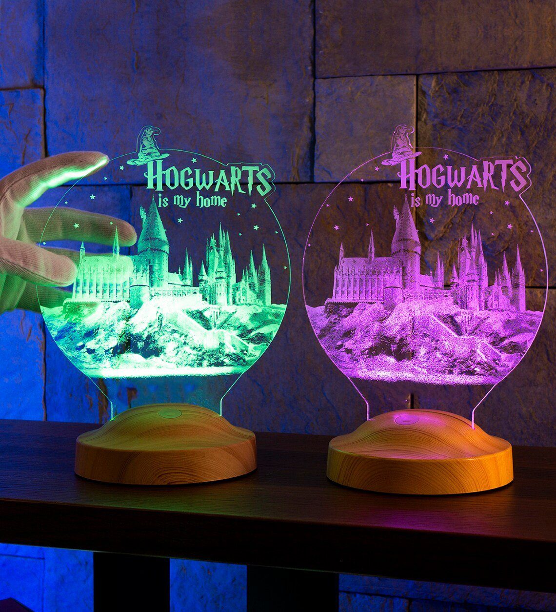 Geschenkelampe LED Nachttischlampe Gryffindor Hogwarts Harry Potter Nachtlicht Geschenke für Kinder, Leuchte 7 Farben fest integriert, Freunde