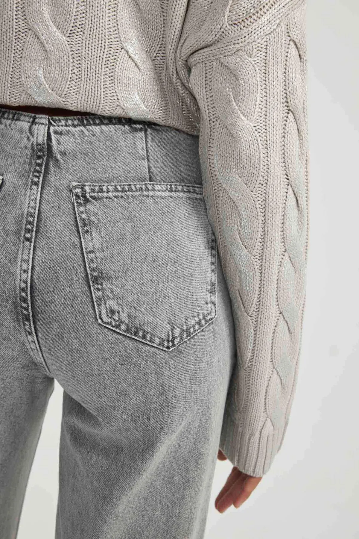 DeFacto  Lange Jeanshose im 90er-Stil mit weitem Bein und hoher Taille, B8162ax23cw