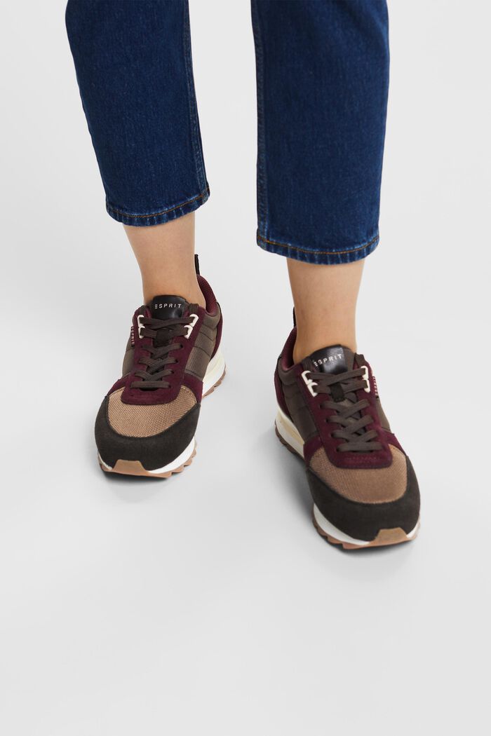 Sneakers aus Veloursleder