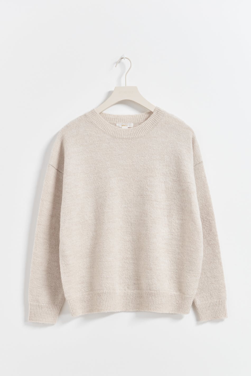 Y basic knitted sweater