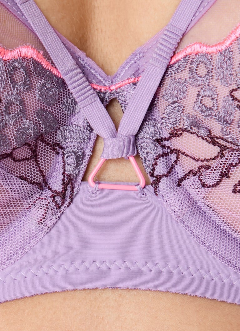 Chantelle Underwire bra with mesh
