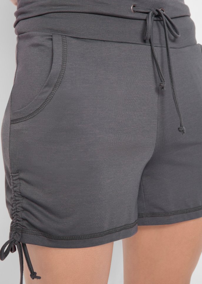 Shorts mit Raffung