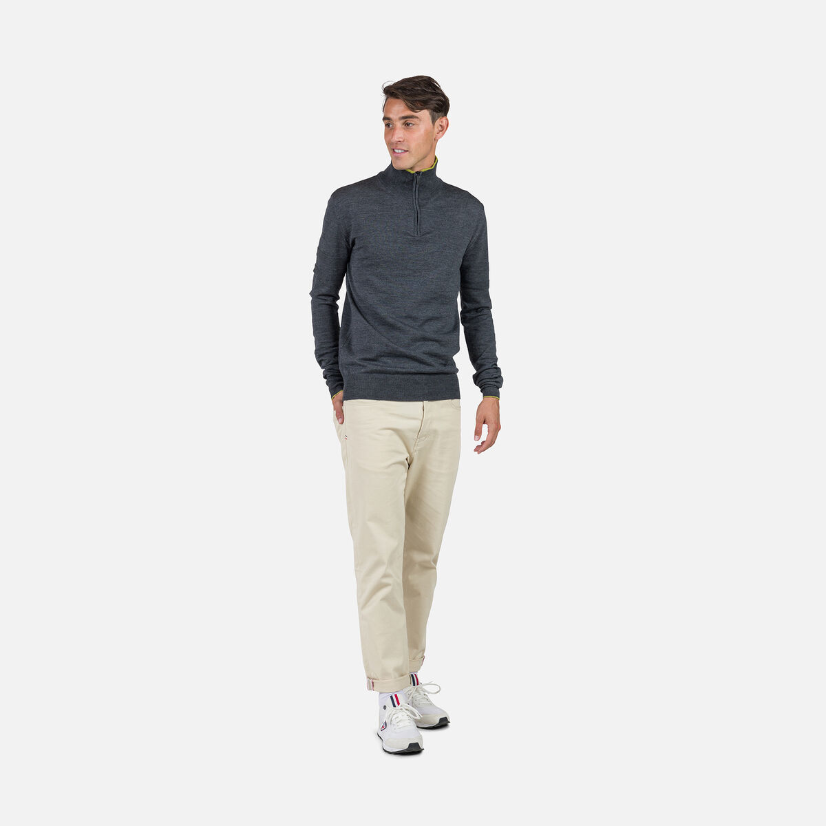 Gestreifter Herrenstrickpullover mit halblangem Reißverschluss