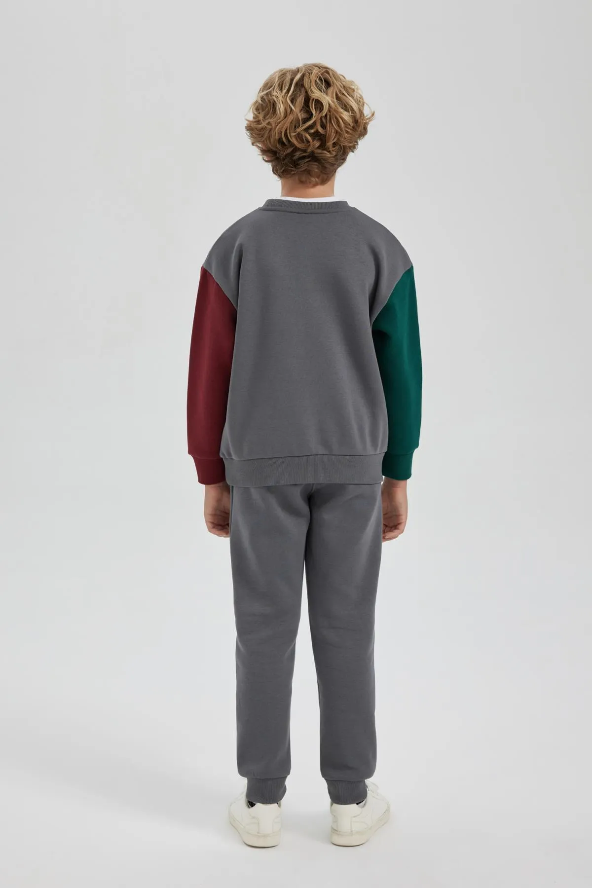 DeFacto  Zweiteiliges Set aus bedrucktem Sweatshirt und Trainingshose für Jungen