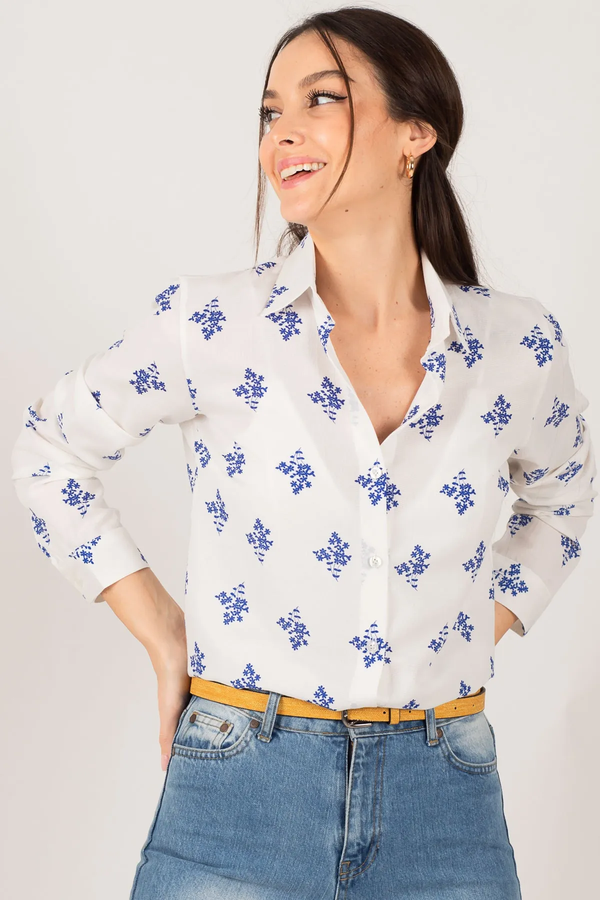 armonika  Damen-Langarmhemd mit Saks-Blumenmuster ARM-22K001110