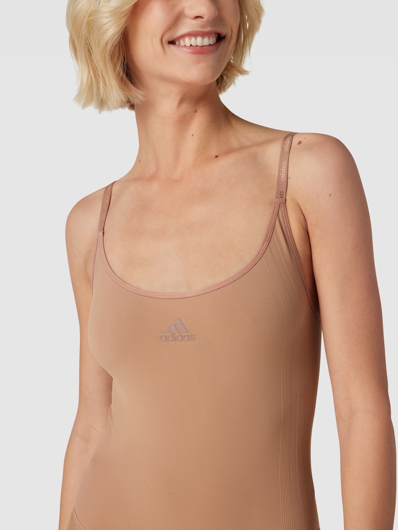Body mit Label-Print in hellbraun