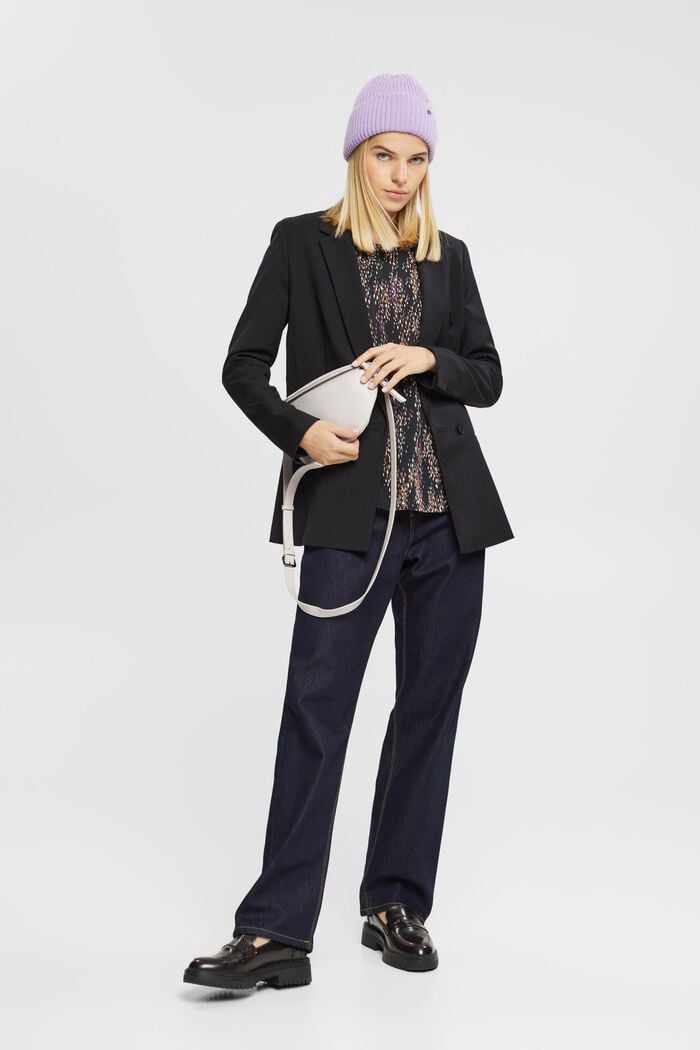 Bluse mit Muster und Cut-out am Ärmel