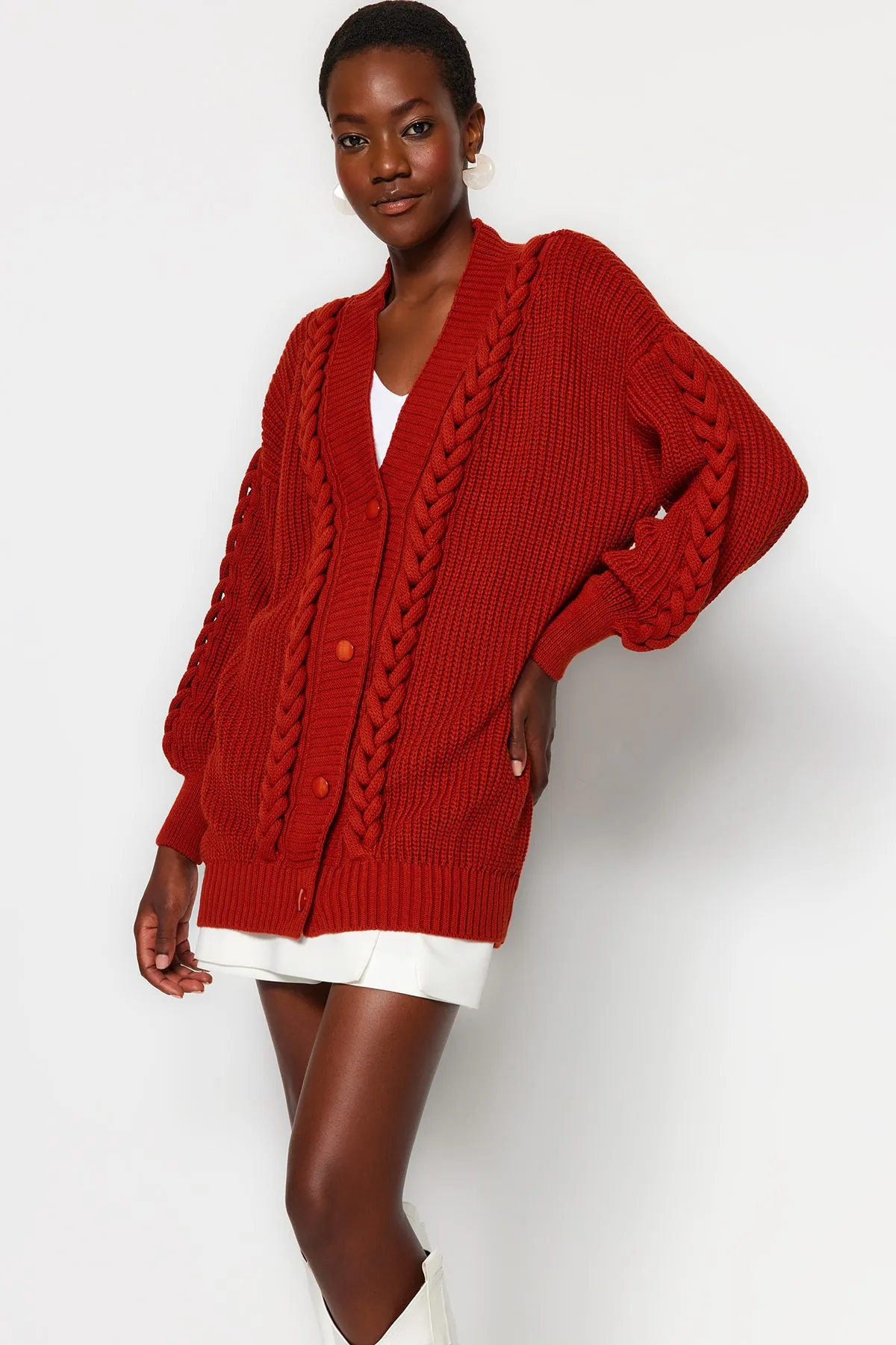 Trendyol Collection  Tile Wide Fit Strick-Cardigan mit V-Ausschnitt TWOAW24HI00256