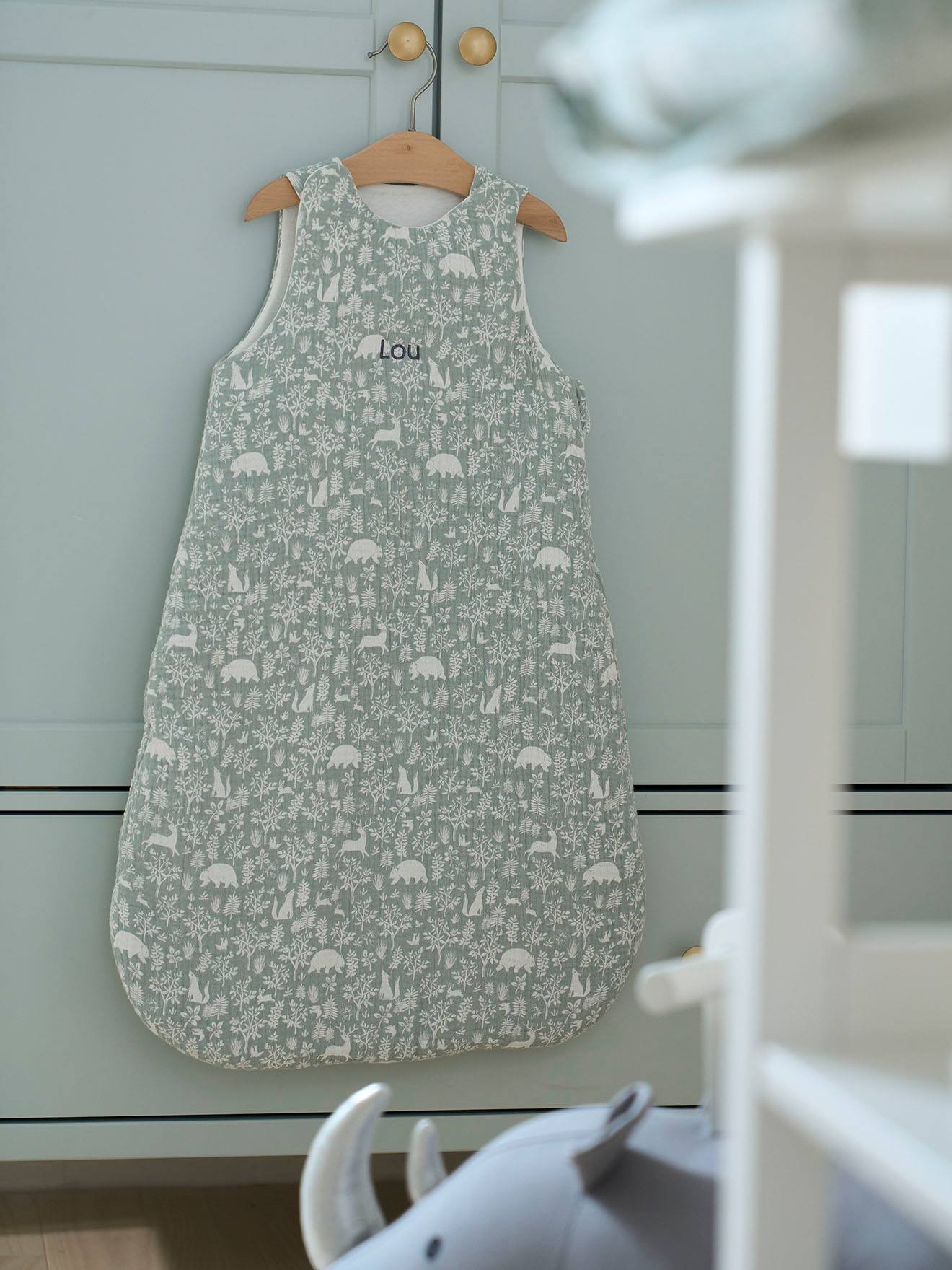 Vertbaudet Ärmelloser Baby Schlafsack WALDSPAZIERGANG Oeko-Tex personalisierbar - grün