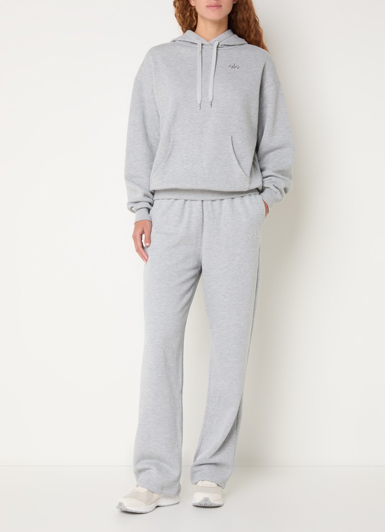 Pantaloni de trening Alo Yoga Accolade cu talie înaltă, croială lejeră și buzunare laterale.